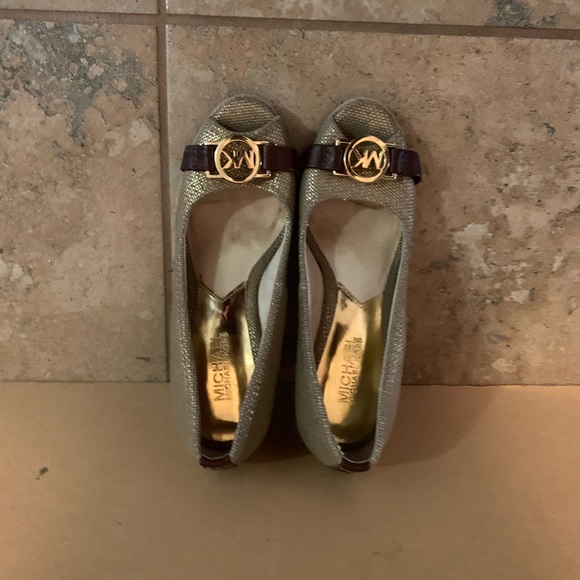 Micheal Kors, wedged heels, preowned - Picture 2 of 5